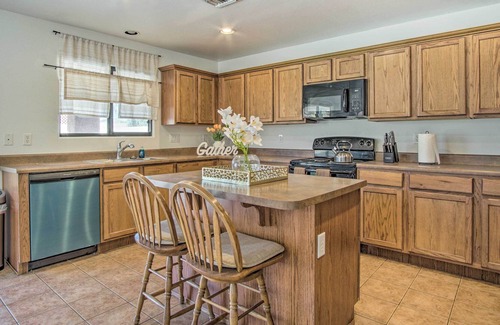 Tucson House | Welcoming Tucson Home ~ 6 Mi to Downtown!