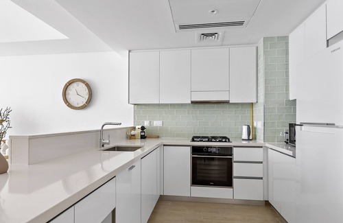 Abu Dhabi Apartment | WelHome - Urban Tranquil Retreat In The Heart of Yas Island