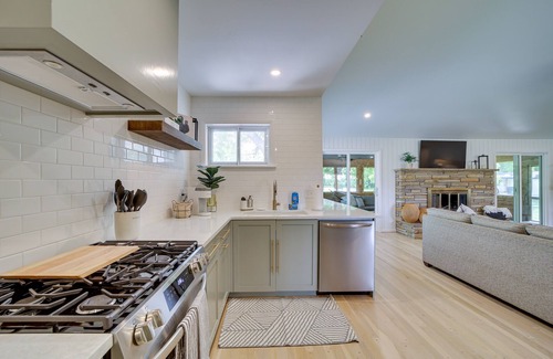 Tulsa House | Well-Appointed Tulsa Home w/Fire Pit & Patio!