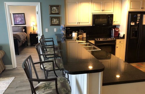 Lower Grand Lagoon Condo | Well equipped for families-condo w/beach chairs, WIFI.