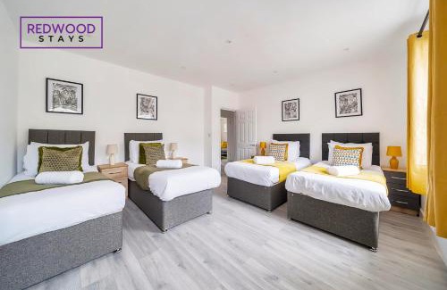 Rushmoor District Apartment | Well-Equipped Serviced Apartments in Aldershot Town Centre, Free WiFi By Redwood Stays