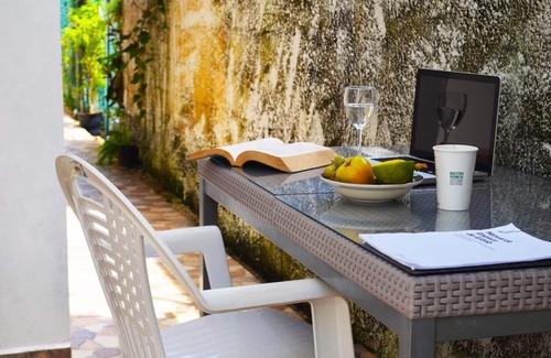 Merida Municipality Apartment | Well located studio near Paseo Montejo. Ideal for rest or home office
