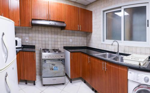 Al Mankhool Apartment | Wescott Plaza Hotel Apartments LLC Formerly West Zone Plaza Hotel Apts