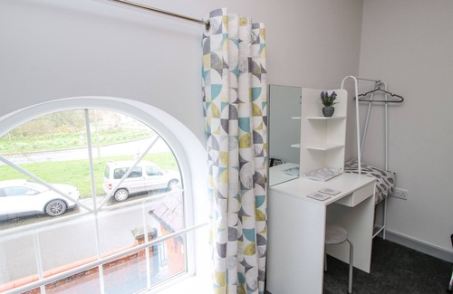 Gobowen Cottage | WESLEYAN HOUSE, pet friendly, character holiday cottage in Gobowen