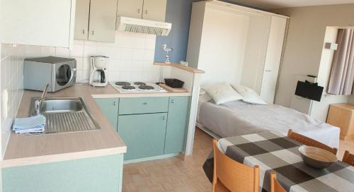 Westende Apartment | West Bay