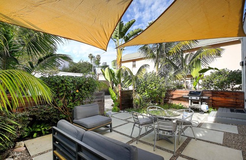West Beach Villa | West Beach Villa 3 - well-loved, historic property featured in books, magazines - walk to beach!