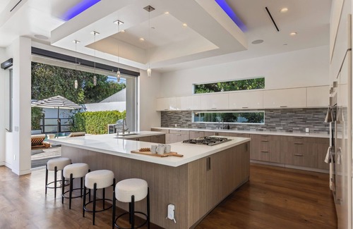 Fairfax District House | West Hollywood Retreat: Pool, Chef's Kitchen & More!