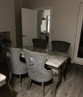 Malvern House | West Malvern views