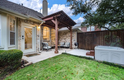 Plano House | West Plano - Sauna/Cold Plunge/Hot Tub