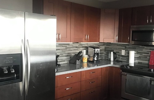Regional District of Nanaimo House | Westcoast Wonder.Everything you need for your home away from home!