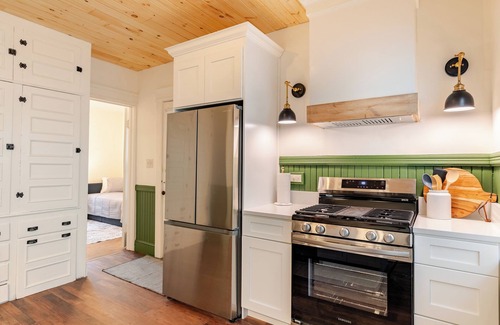 Eastside Apartment | Westcott flat, Five minutes to SU