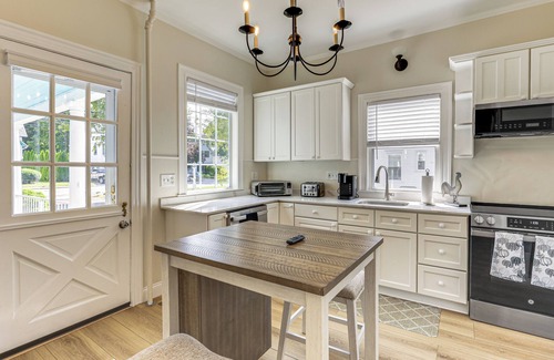Westerly Apartment | Westerly Apt Steps From Downtown + Beaches Nearby