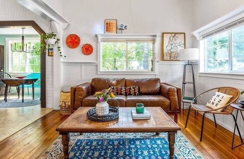 Westfir House | Westfir Adventure Bungalow