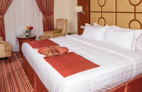 Al-Hamra'a Hotel | Westland Hotel
