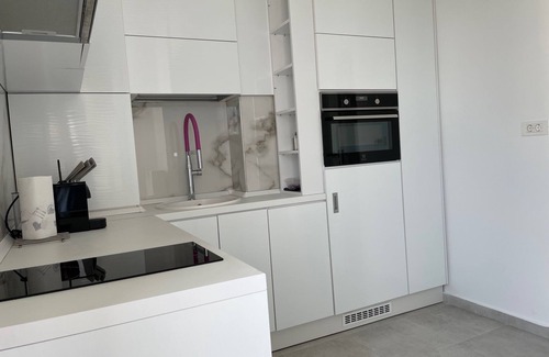 Militari Apartment | Westpark2 One-Bedroom Suite W5 Lakeview