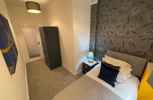 Burslem Apartment | Westport Plaza