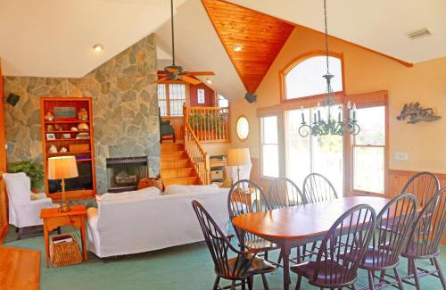 Whalehead Beach House | WH852- Mellow Yellow