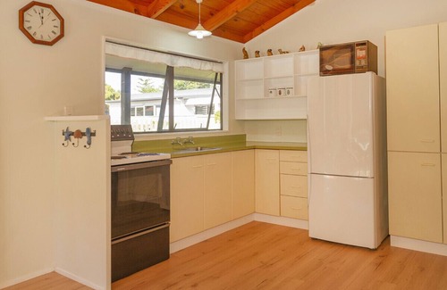 Whangamata Cottage | Whangamata Wonder - Whangamata Holiday Home