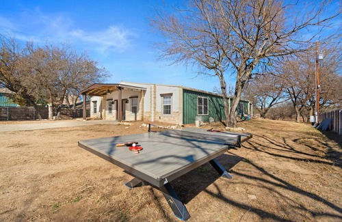 Cottonwood Shores House | Where adventure meets relaxation-Lakeview Retreat