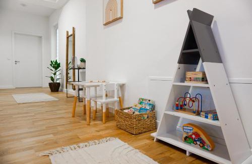 Osterreicher Kolonie Apartment | Whirlpool & Terrasse - Familien & Gruppenfreundlich
