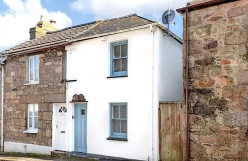 Chysauster House | Whirlygig Cottage Near to Penzance Harbour