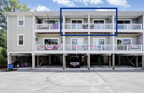 Southport Apartment | Whiskey Bent Condo