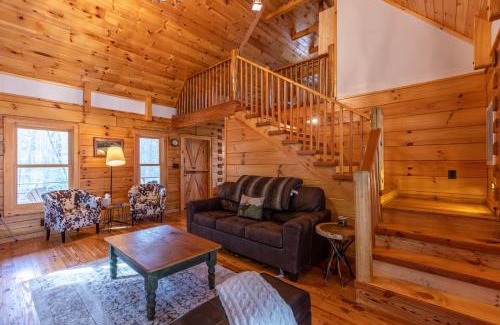 Sugar Grove House | Whiskey Creek Cabin