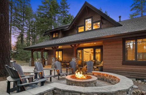 Cle Elum House | Whispering Pines Escape in Suncadia- Hot Tub, BBQ, Firepit, Fully Equipped Kitchen, Smart TVs, Hi-speed Wi-Fi