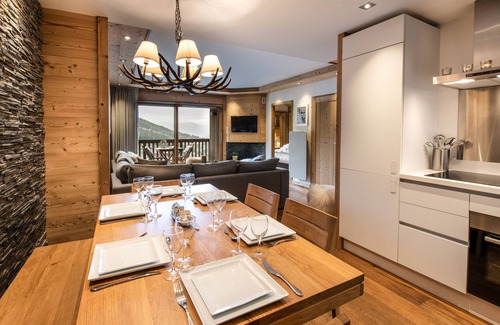 Courchevel House | Whistler Lodge by Alpine Resorts