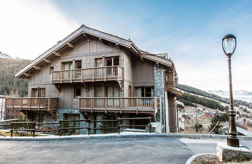 Courchevel House | Whistler Lodge by Alpine Resorts