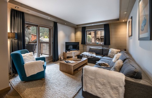 Courchevel House | Whistler Lodge by Alpine Resorts