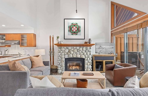 Village North House | Whistler - Montebello 4847