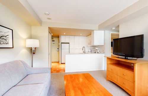 Whistler Village Hotel | Whistler Peak Lodge