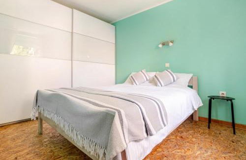 Zemun Apartment | White Bear 1663 Zemun Oldest House Apartment