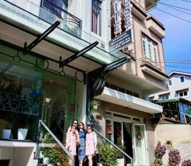 Da Lat Apartment | WHITE COFFEE HOUSE HOTEL