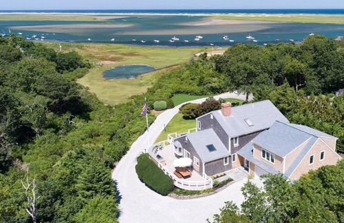 East Orleans House | White Crest: 009-O Private Orleans resort with water views, heated pool/spa & fire pit