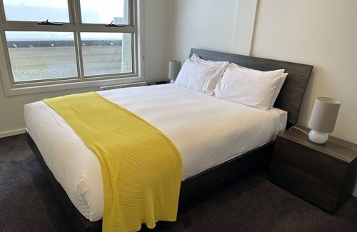 Hotham Heights Apartment | White Crystal 110- ski-in ski-out