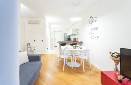Como City Centre Apartment | White Flat in Como City Center by Rent all Como