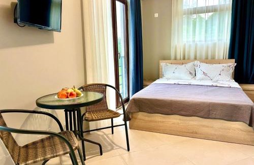 Kobuleti Apartment | White House