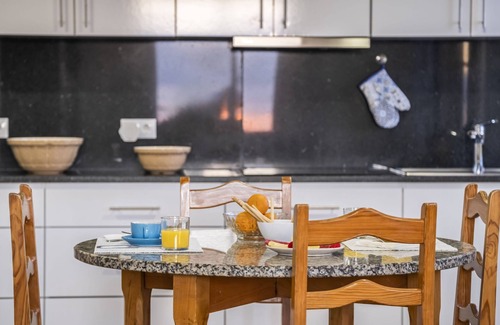Calheta Ski Chalet | White Rabbit II by Madeira Sun Travel