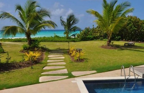 Maxwell Condo | White Sand Beach Front, Turquois Blue Ocean View, Pools, Hot tub, Guarded,5 star
