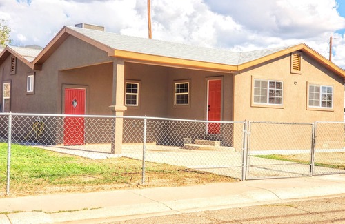 Alamogordo House | White Sands Casita: Your COZY Casita Bliss Getaway!