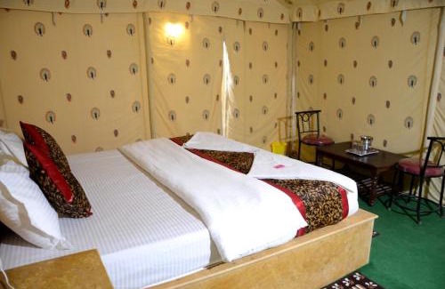 Bhuj Hotel | White Thar Camp