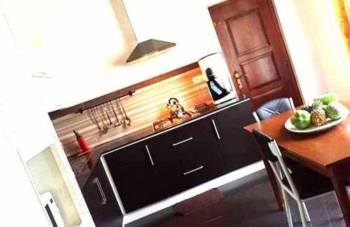 Daluwakotuwa Apartment | White Villa
