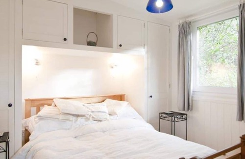 Mumbles Ski Chalet | Whiteshell 15 in the beautiful Swansea
