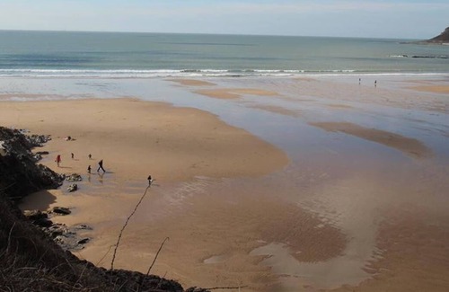 Mumbles Ski Chalet | Whiteshell 17 in Caswell, Gower
