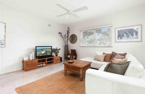 Huskisson House | Whitewash Cottage by Experience Jervis Bay