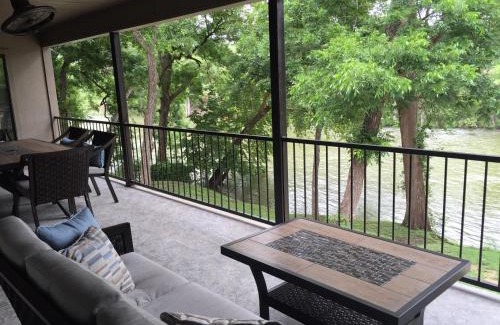 Canyon Lake Apartment | Whitewater Condos