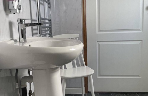Skegness Bed & Breakfast | Whiteways Hotel
