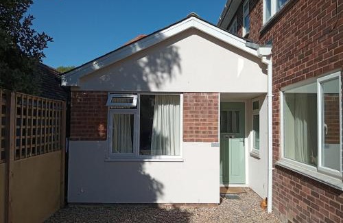 Whitstable Apartment | Whitstable Garden House Cottage, 50 Tankerton Road
